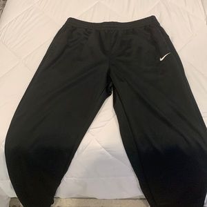 Nike Men’s Therma-FIT Training Sweatpants